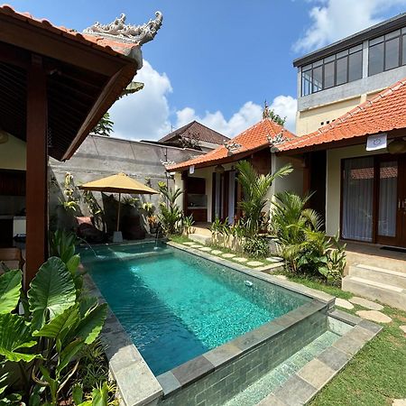 Cempaka Kembar Guest House Ubud Exterior foto