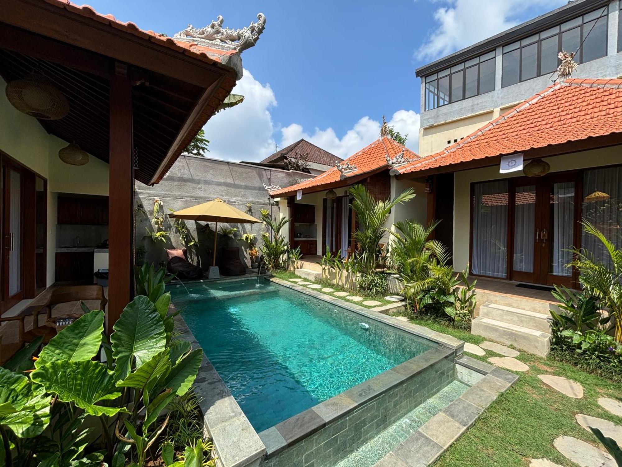 Cempaka Kembar Guest House Ubud Exterior foto