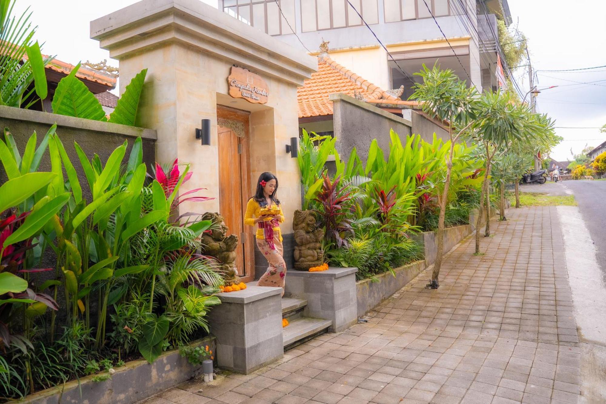 Cempaka Kembar Guest House Ubud Exterior foto